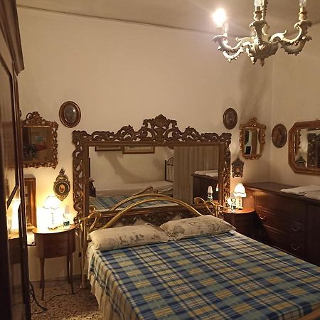 Casa Gramsci Bed & Breakfast Модена Екстериор снимка