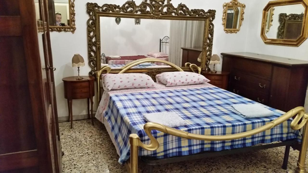 Casa Gramsci Bed & Breakfast Модена Екстериор снимка