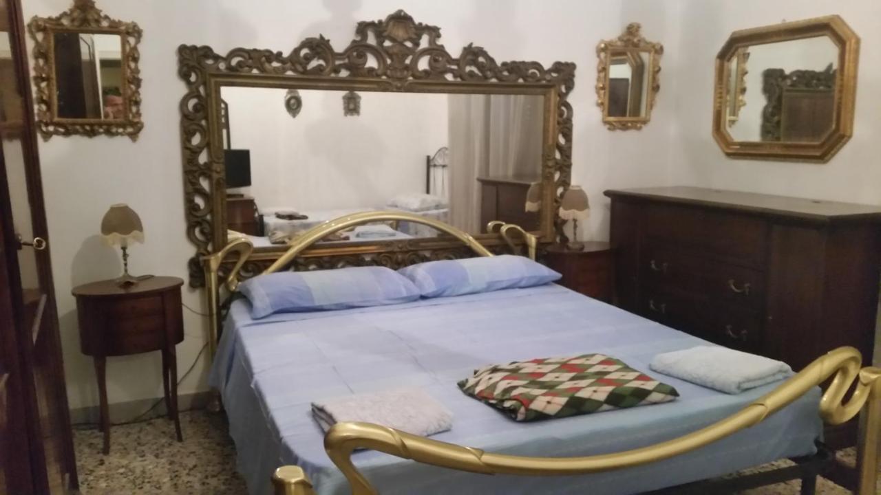 Casa Gramsci Bed & Breakfast Модена Екстериор снимка