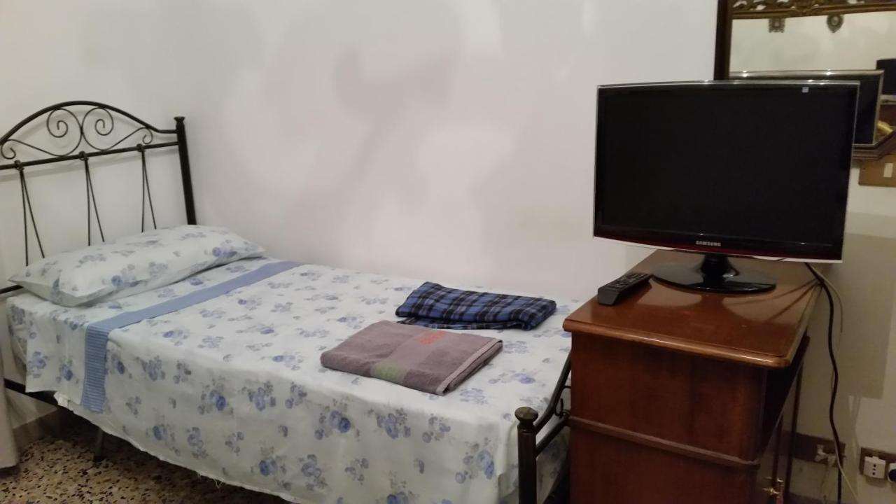 Casa Gramsci Bed & Breakfast Модена Екстериор снимка