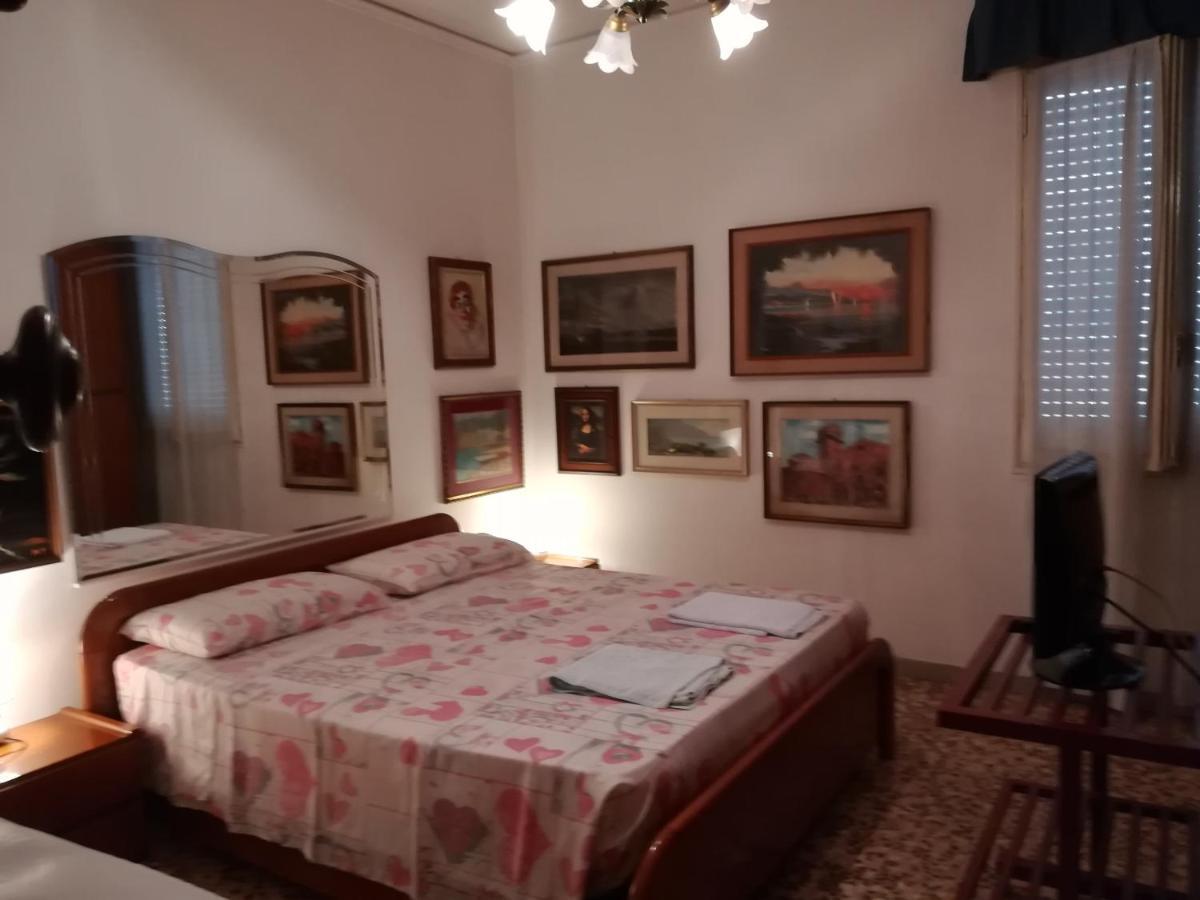 Casa Gramsci Bed & Breakfast Модена Екстериор снимка