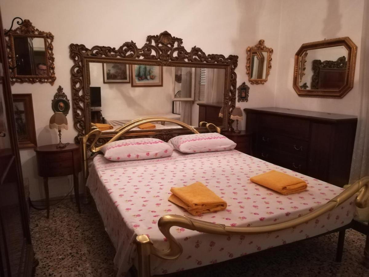 Casa Gramsci Bed & Breakfast Модена Екстериор снимка