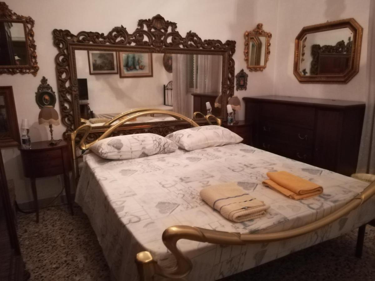 Casa Gramsci Bed & Breakfast Модена Екстериор снимка
