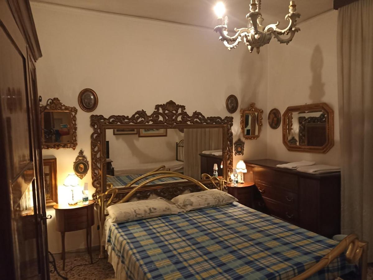 Casa Gramsci Bed & Breakfast Модена Екстериор снимка